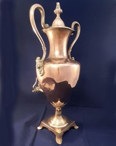 Georgian copper & brass hot water urn antique circa 1800 - Inverted baluster shaped half caryatid S loop handles flame knop finial Pedestal base 59 cm