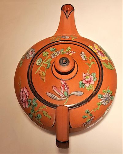Antique Wedgwood Rosso Antico pottery Teapot Low round Egyptian shape Enamelled Flowers - Georgian circa 1820 19.7 cm H 16.5 cm L 10.2 cm D 724 g