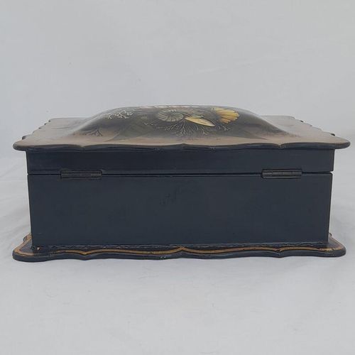 Back - Papier Mache Jewellery Box scalloped rim & hand painted Shells Seaweed & kelp design with Inlaid Mother of Pearl - Antique Victorian Conchology c 1850