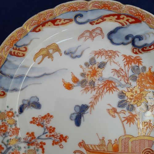 Detail of the birds and cloud scrolls