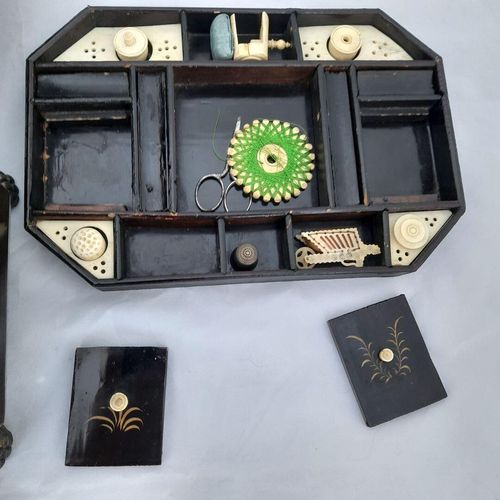 detail of tray lids removed