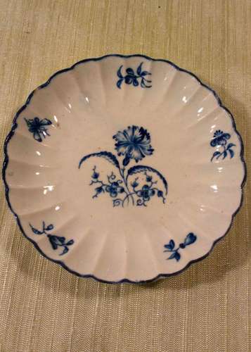 Worcester Porcelain Dr Wall Gilliflower Pattern Ribbed Blue and White Saucer Antique c 1770