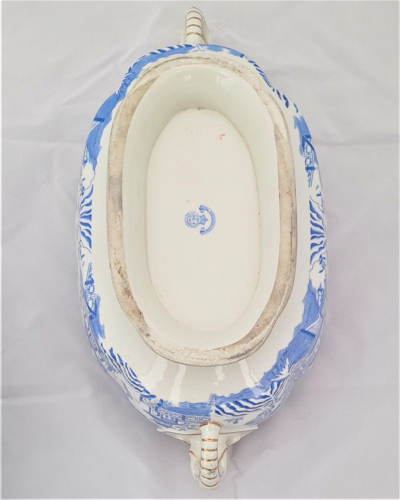 Large Royal Worcester Vitreous China Lidded Soup Tureen & Stand Blue Willow pattern B735 with gilded elephant & bird head handles antique circa 1904  maximum capacity 6 pints