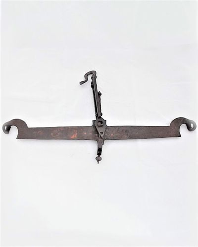 Antique Georgian floral painted wrought iron hanging balance beam scales circa 1825, 62 cm wide.