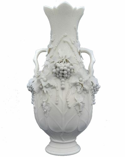 Victorian Parian vase decorated with applied grapevines & tendrils baluster shaped serrated flared rim Samuel Alcock antique ca 1850 25.4cm H 0.64 kg