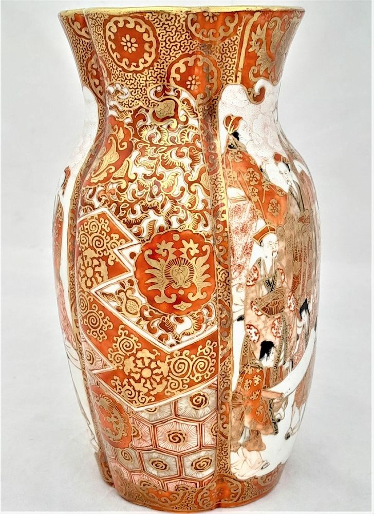 Antique Japanese Kutani Porcelain Vase decorated in iron red and enamel brocade - aka-e kinran-de made in the  Meiji period circa 1885 - signed Kaga San Pu Do - painted by Kasama Shuseki of  Kanazawa  in the Kaga Prefecture 15.2 cm high 9.2 cm wide weighs 370 grammes unpacked.