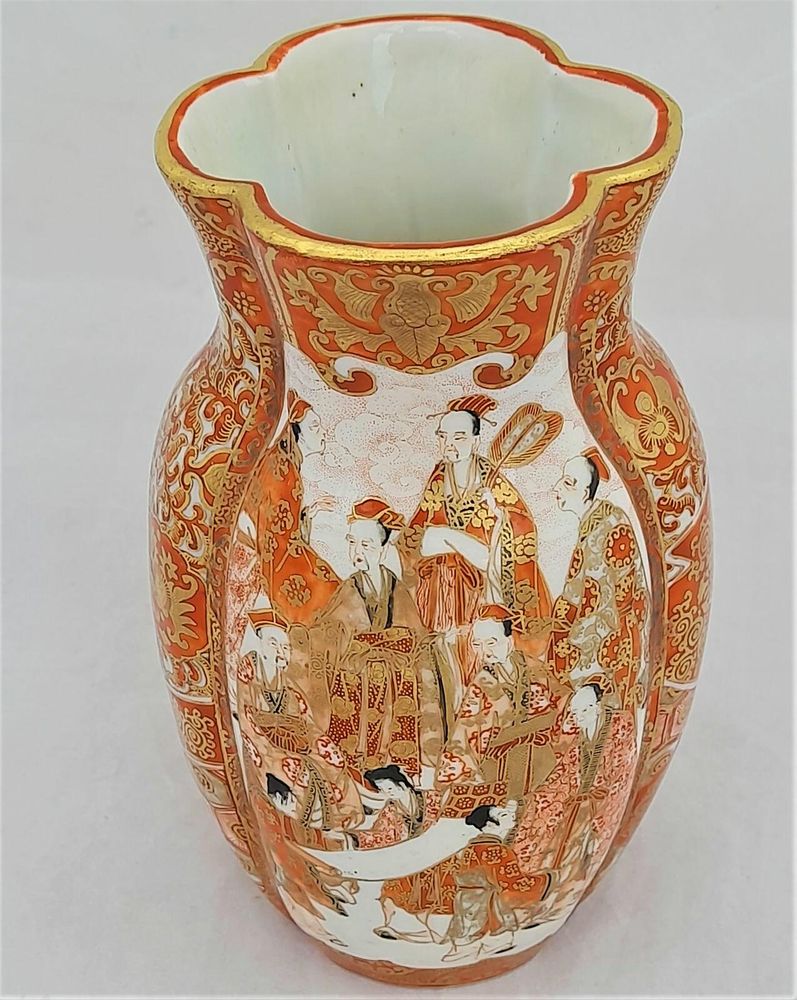 Antique Japanese Kutani Porcelain Vase decorated in iron red and enamel brocade - aka-e kinran-de made in the  Meiji period circa 1885 - signed Kaga San Pu Do - painted by Kasama Shuseki of  Kanazawa  in the Kaga Prefecture 15.2 cm high 9.2 cm wide weighs 370 grammes unpacked.