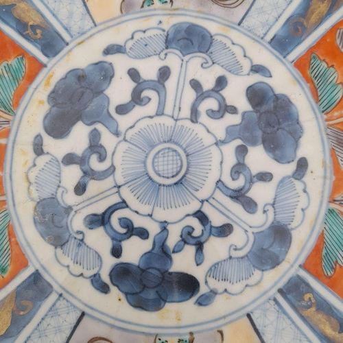 central cartouche detail