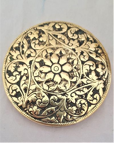 Antique Indian Brass lidded box chased decorated Hindu Vishnu - 19th C - avatars Matsya Kurma Varaha Narasimha British Raj cylindrical spice 6.8 cm H
