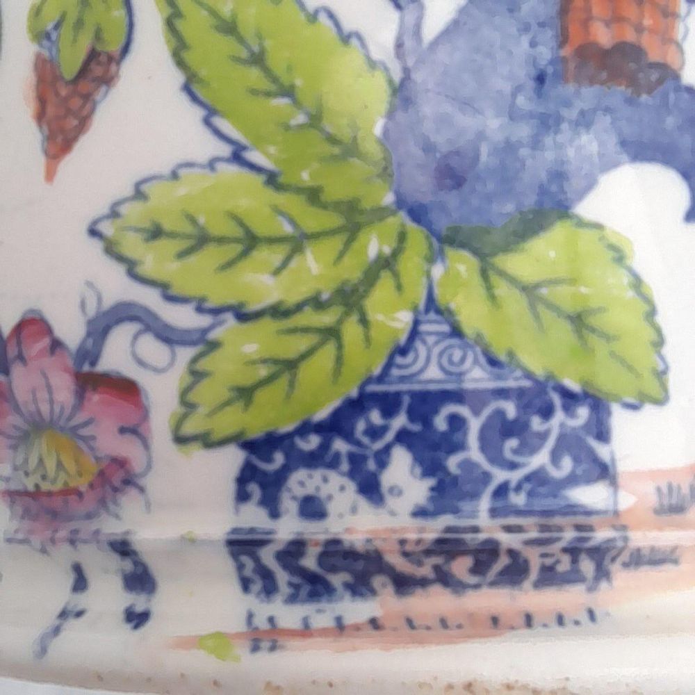 Detail of the vase in the print