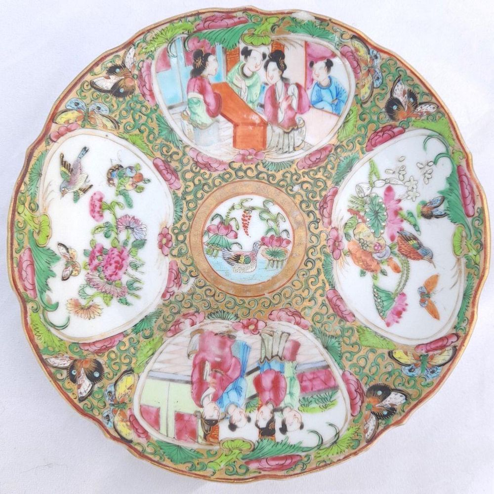 Saucer top down