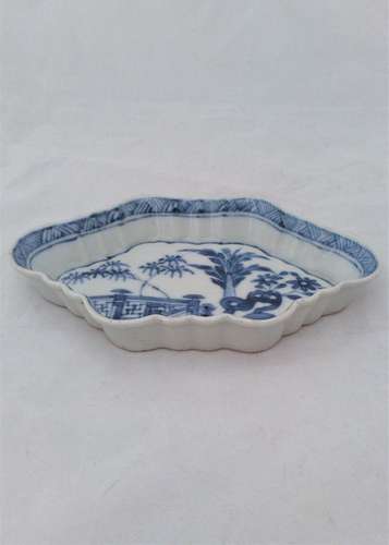 Antique Chinese Export Porcelain Blue and White Painted Spoon Tray Qianlong Qing Dynasty circa 1750