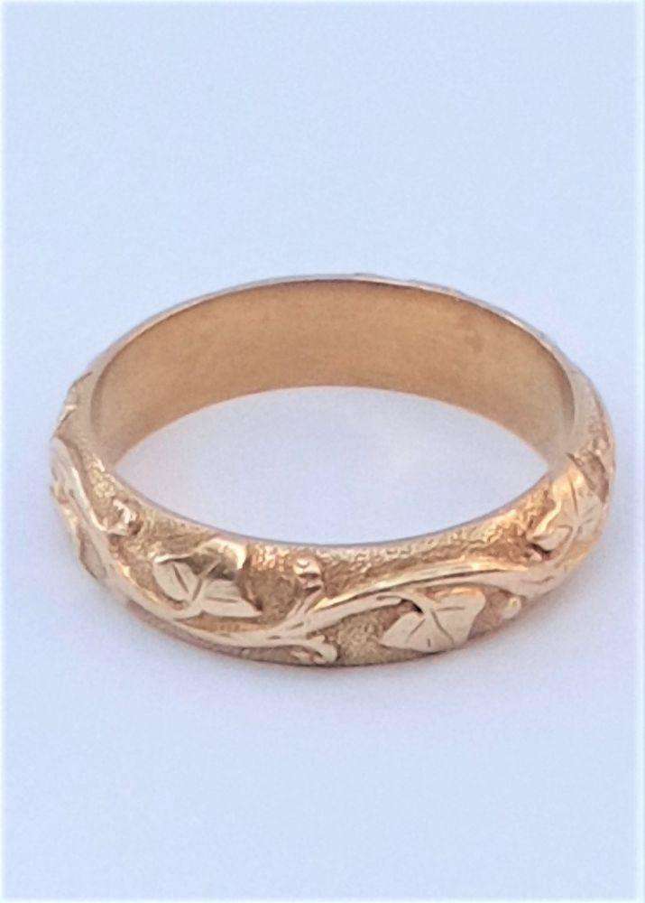 Antique Victorian 15ct Gold Wedding Ring Aesthetic Movement Ivy Patt Size N 5.8g