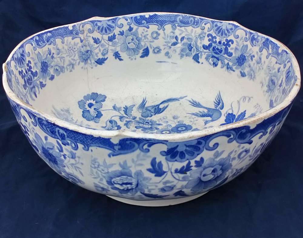 Antique Pearlware Punch Bowl Transfer Printed Oriental Shells Cornucopia Pattern circa 1825