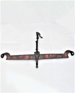 Antique Georgian floral painted wrought iron hanging balance beam scales circa 1825, 62 cm wide.