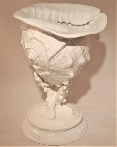 Antique Wedgwood White Porcelain Centrepiece - Fine Bone China Conch Shell sat Upon Coral on a round base - Victorian circa 1900 - 24.8 cm H 19 cm L