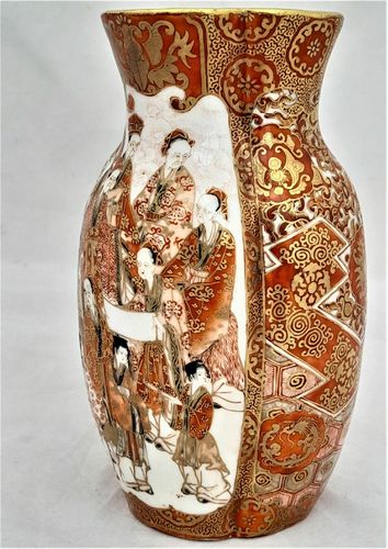 Antique Japanese Kutani Porcelain Vase decorated in iron red and enamel brocade - aka-e kinran-de made in the  Meiji period circa 1885 - signed Kaga San Pu Do - painted by Kasama Shuseki of  Kanazawa  in the Kaga Prefecture 15.2 cm high 9.2 cm wide weighs 370 grammes unpacked.