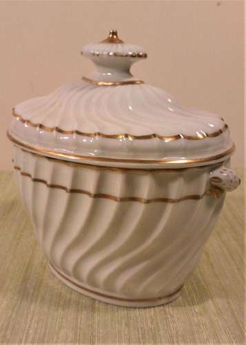 Hybrid Hard Paste Porcelain Spiral Shanked Sucrier A and E Keeling pattern 33 c 1800