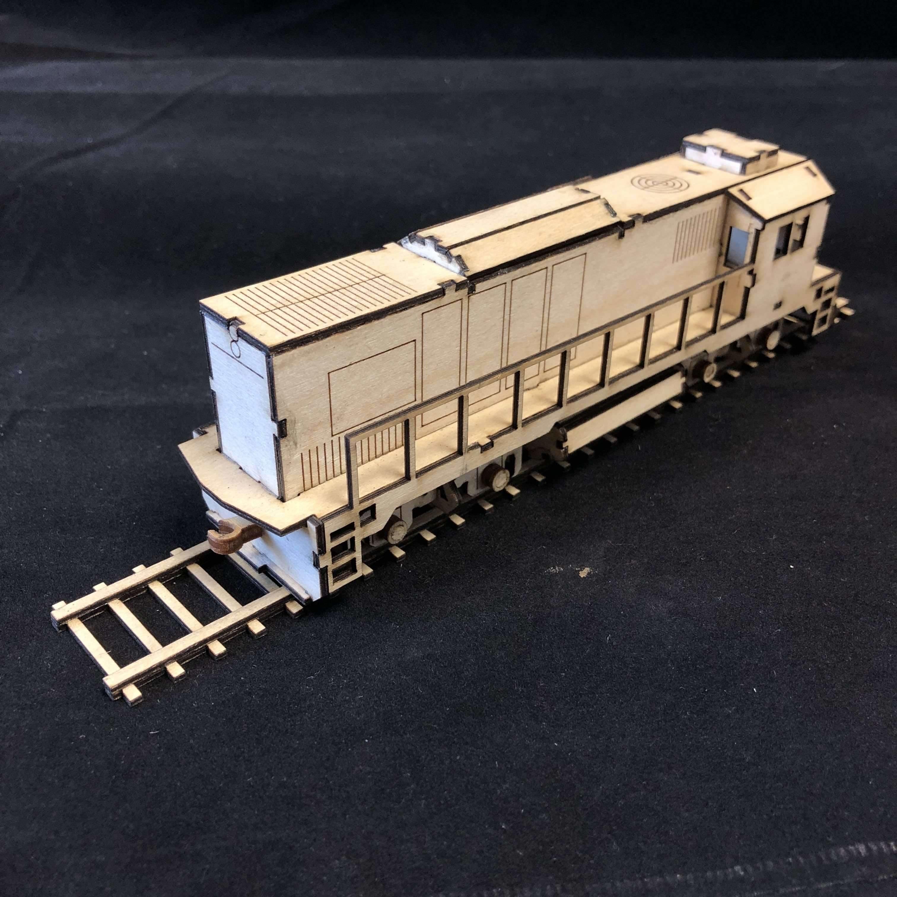 Red Berry Crafts Ltd:Diesel Train 3D Model Kit