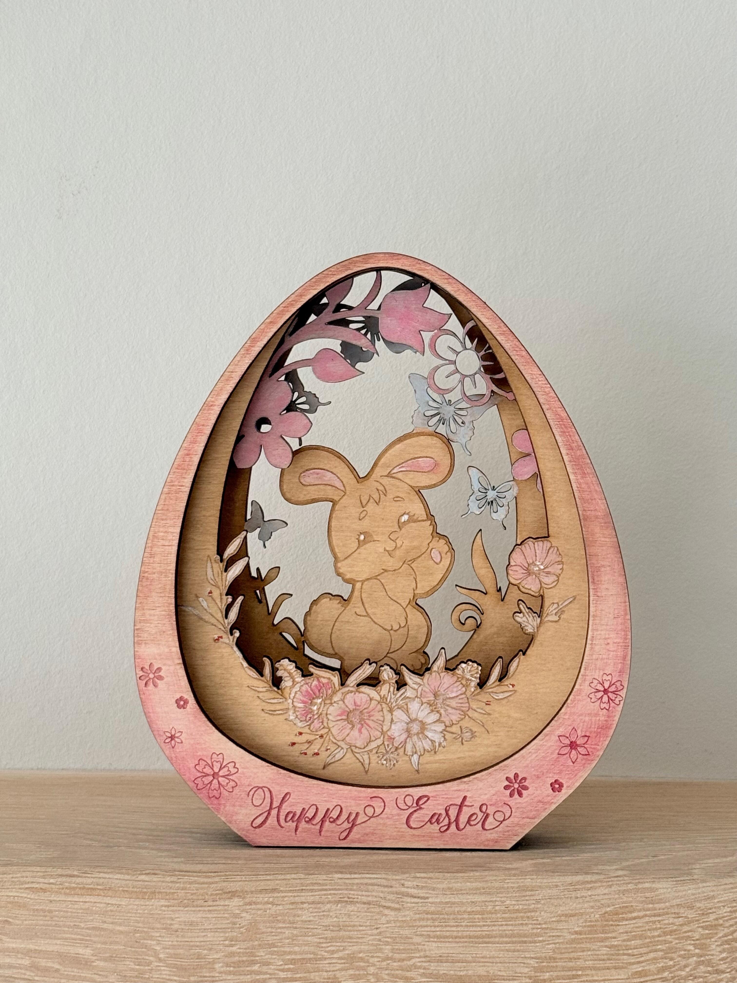 Pastel wooden Easter shelf décor