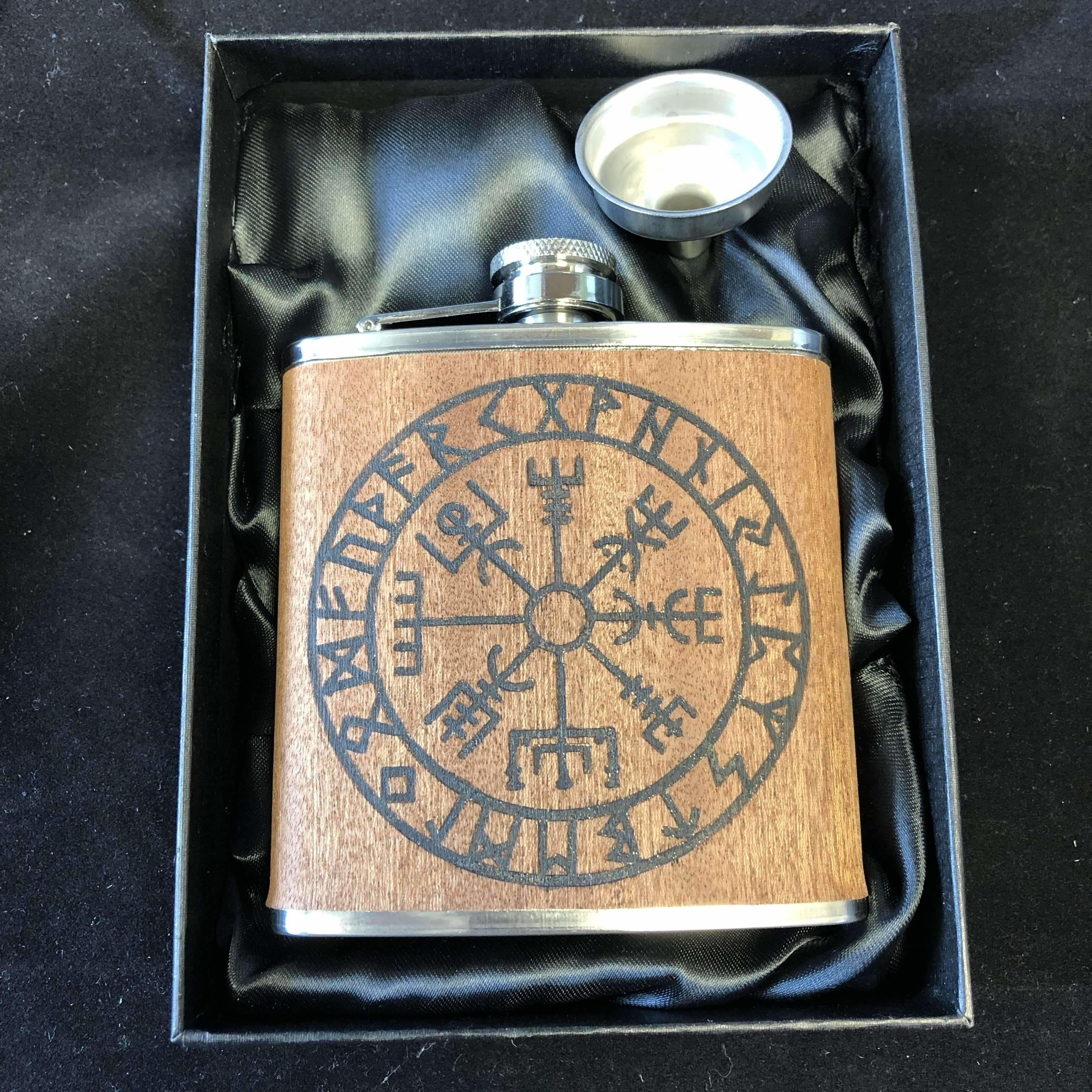 Red Berry Crafts Ltd:Vegvisir, The Viking Compass Engraved Hip Flask
