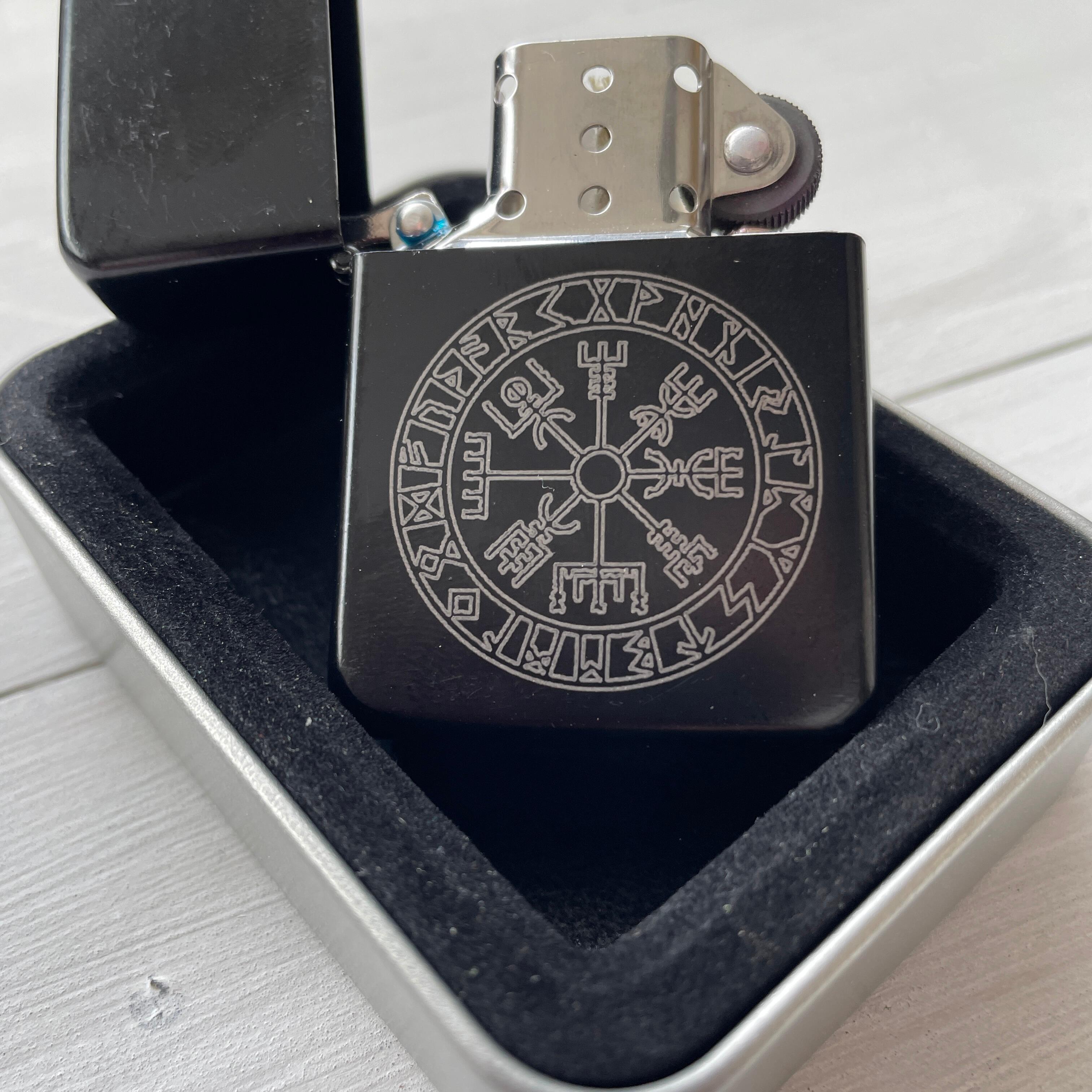 Red Berry Crafts, Vegvisir design engraved lighter
