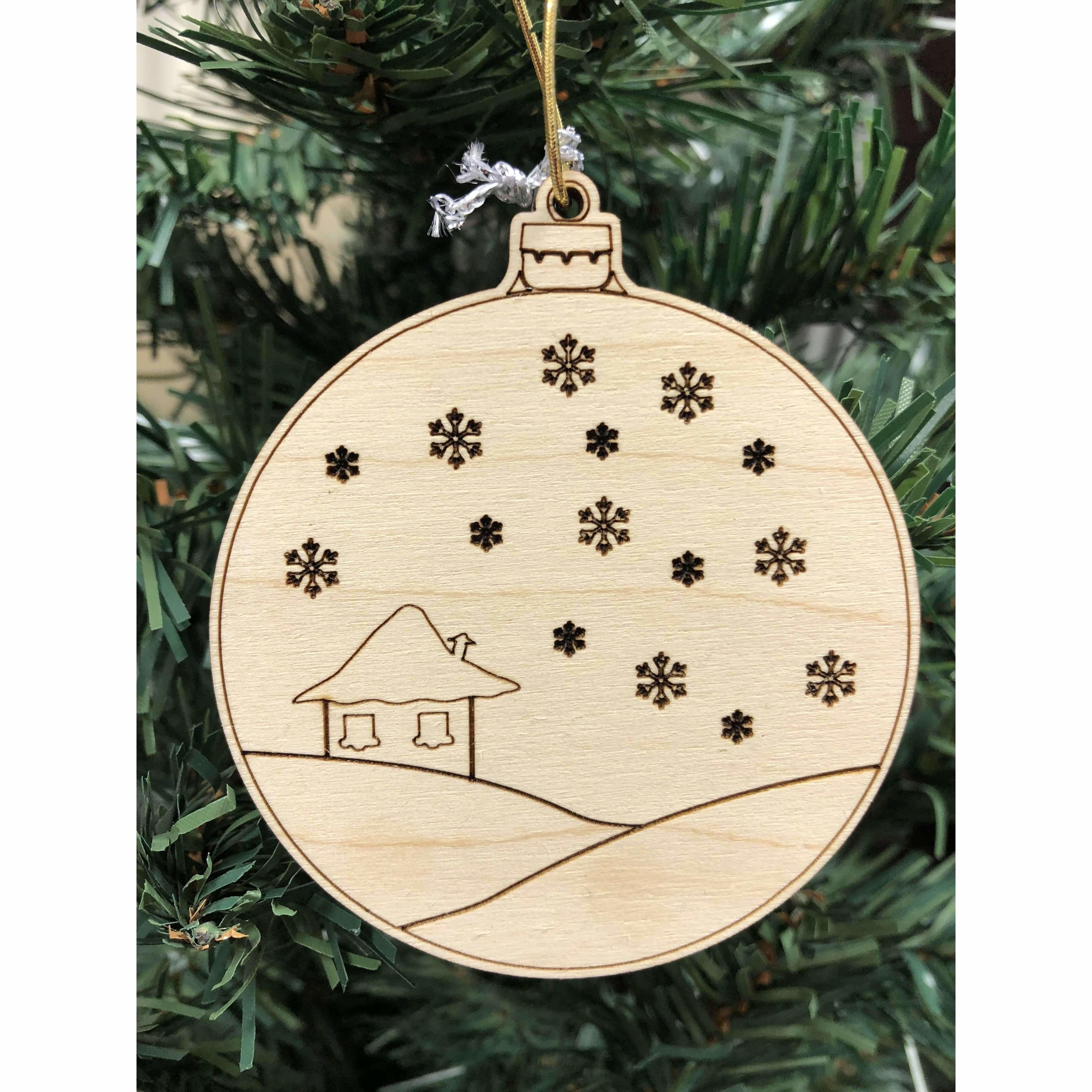 Red Berry Crafts Ltd:Snow Scene Wooden Christmas Bauble