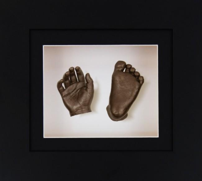 Baby Casting Kit 6x5" Black Frame Black White Display Bronze