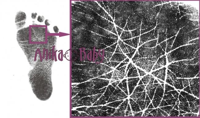 BabyRice Inkless Wipes capture incredible hand and footprint lines