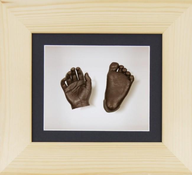 Baby Casting Kit Natural Pine Frame Black White Display Bronze