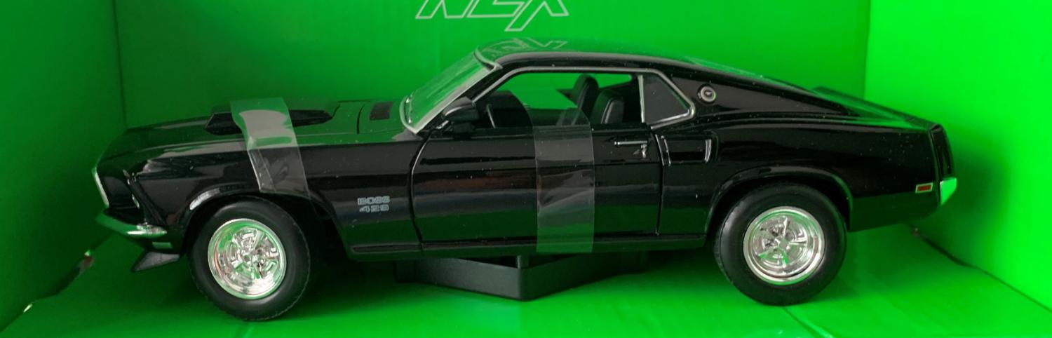 Ford Mustang Boss 429 1969 in black 1:24 scale model from Welly