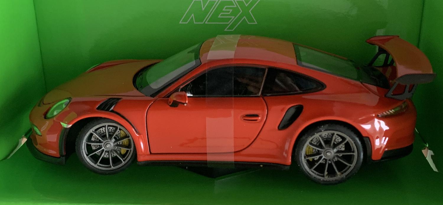 Porsche 911 GT3 RS in Orange 2016, 1:24 scale diecast model from Welly