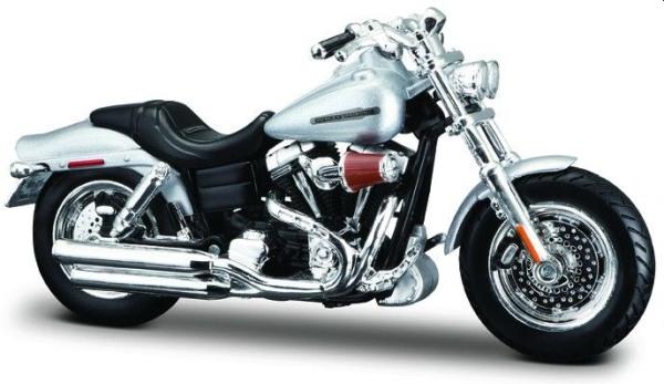 Harley-Davidson-2009-FXDFSE-CVO-Fat-Bob-in-silver-1-18-scale-model-from-Maisto-6808.html