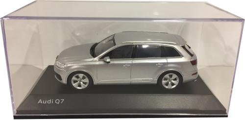 Audi Q7 2015 in foil silver 1:43 scale model from Audi Collection