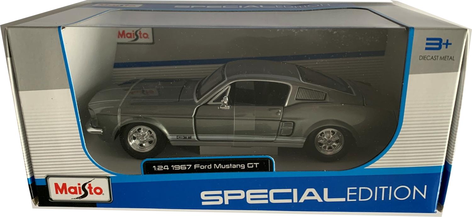 Ford Mustang GT 1967 in metallic grey 1:24 scale model from Maisto