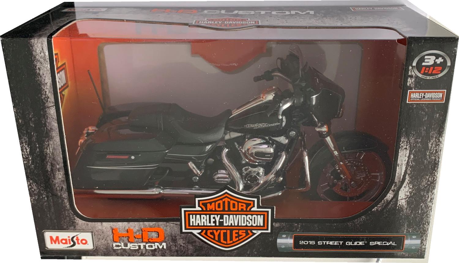 Harley Davidson 2015 Street Glide Special in black 1:12 scale model from Maisto