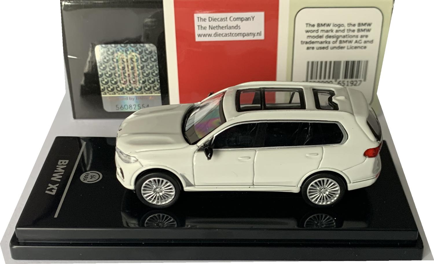 BMW X7 in white 1:64 scale model from Paragon Models