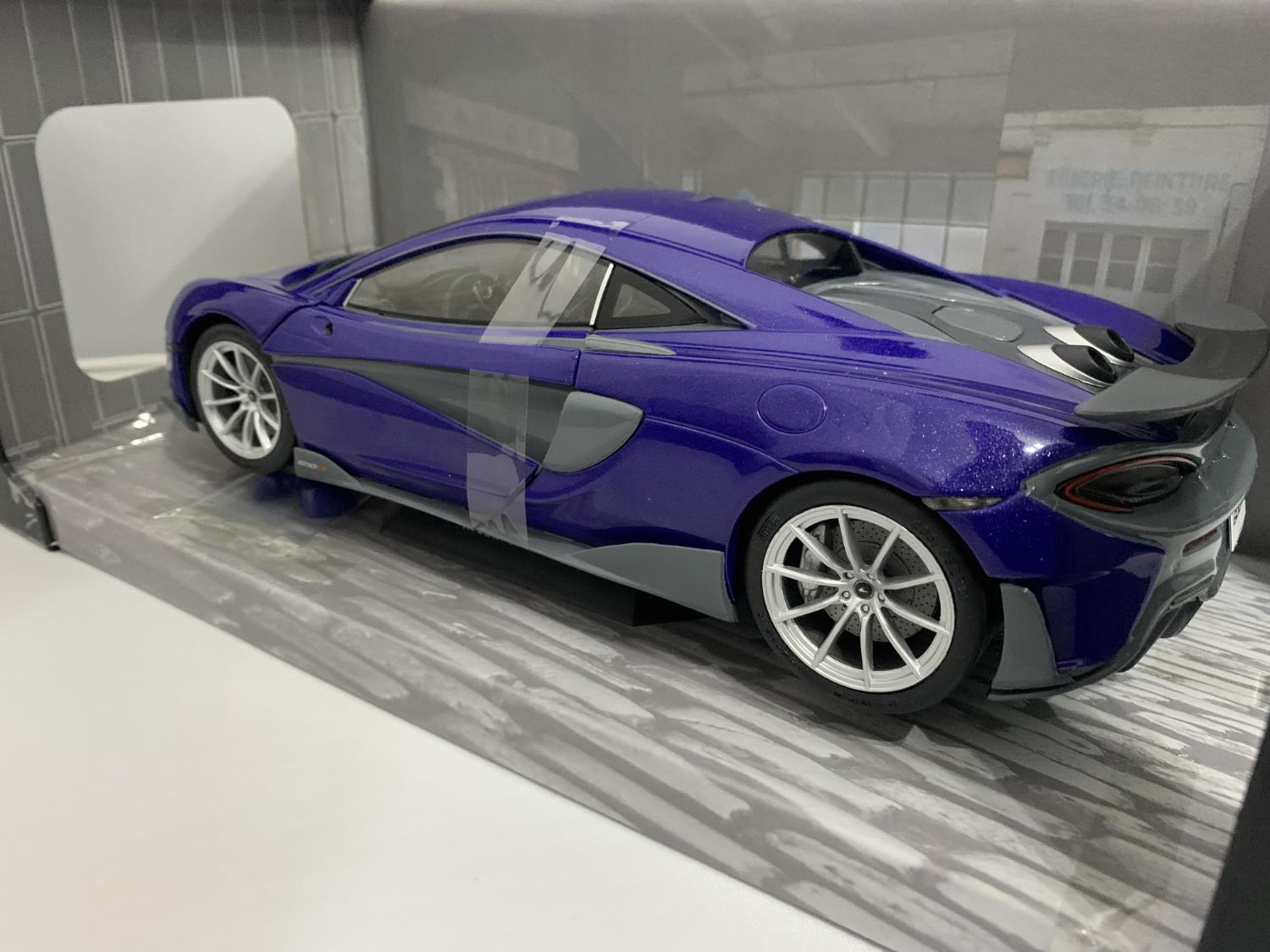 An excellent scale model of the McLaren 600LT with high level of detail throughout, all authentically recreated.  Model mounted on a removable plinth and is presented in a window display box.