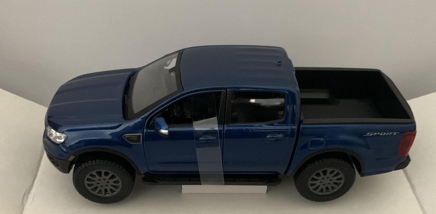 Ford Ranger 2019 in metallic blue 1:27 scale model from Maisto. MAi31521B