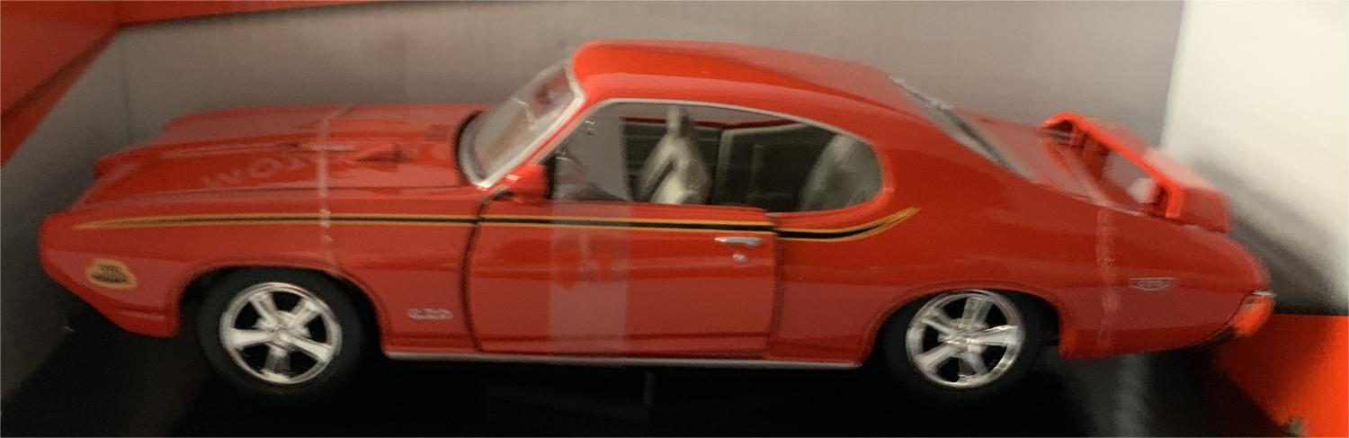 Pontiac GTO Judge 1969 in orange 1:24 scale model from Motormax, MMX73242O