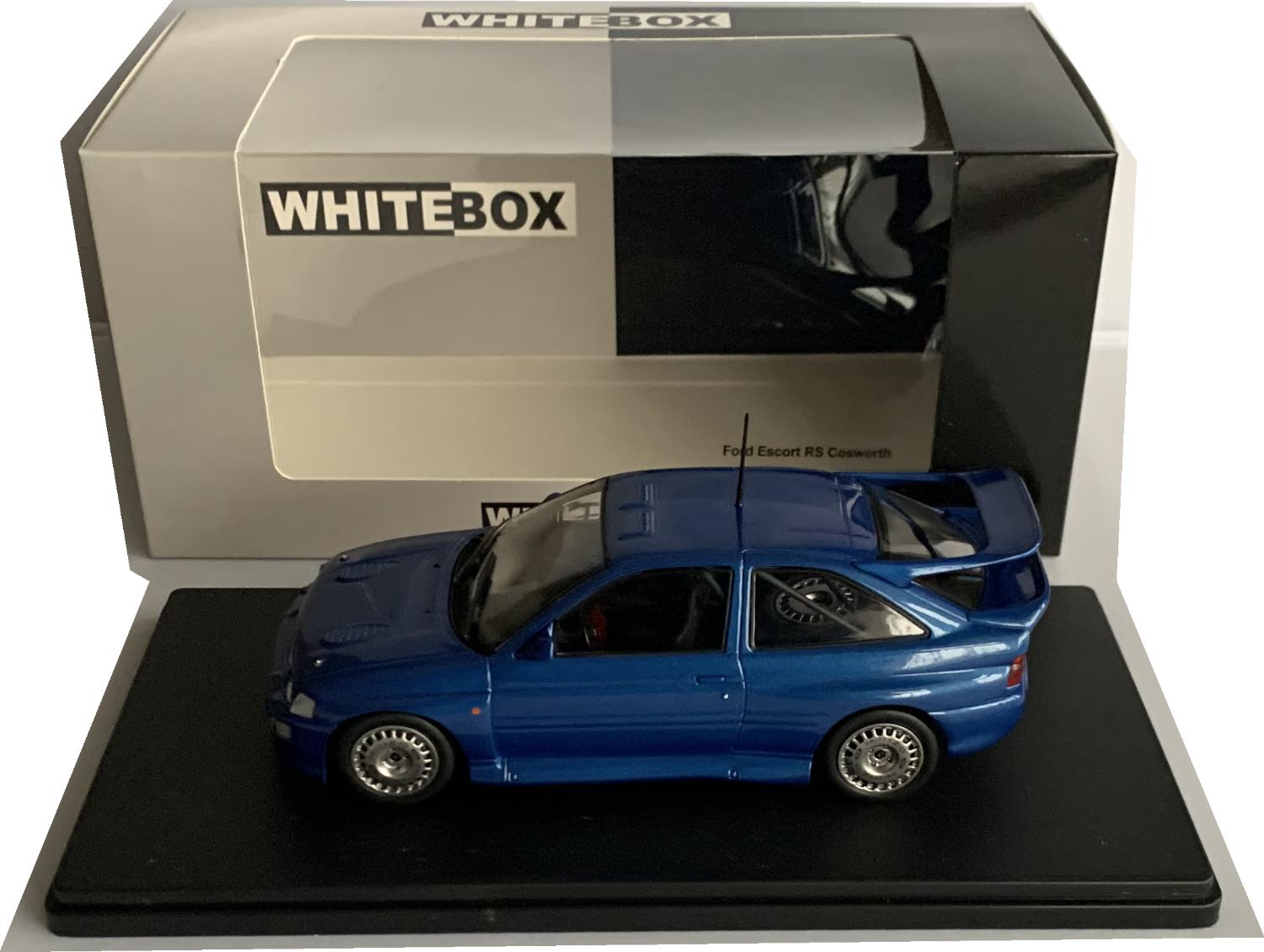 An excellent reproduction of the Ford Escort RS Cosworth with high level of detail throughout, all authentically recreated. The model is presented in a window display box, the car is approx. 17 cm long and the presentation box is 25 cm long