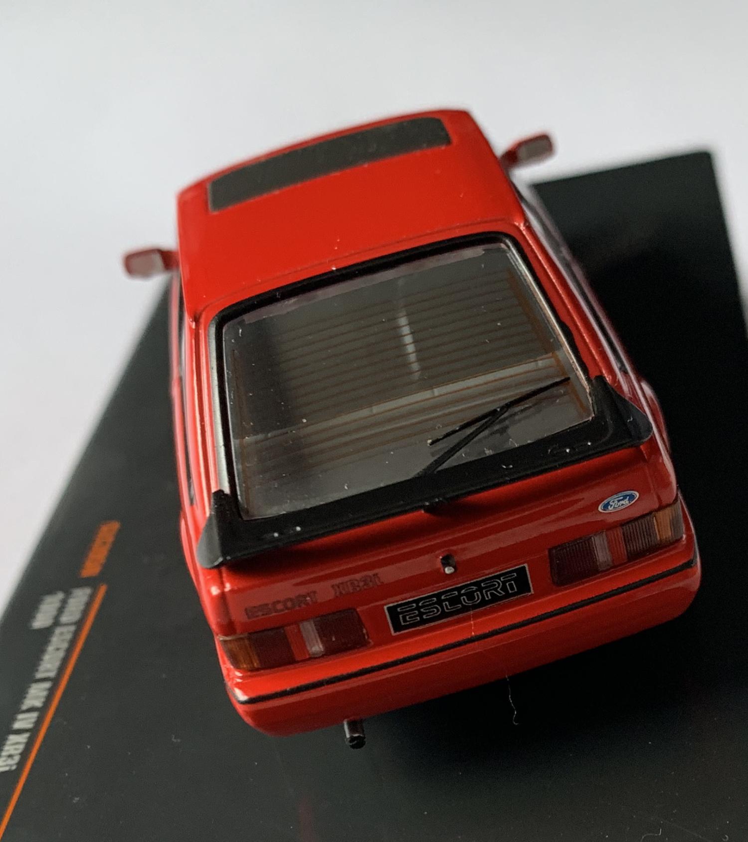 A good reproduction of the Ford Escort mk 4 XR3i with detail throughout, all authentically recreated. Model is presented on a removable plinth with a removable hard plastic cover