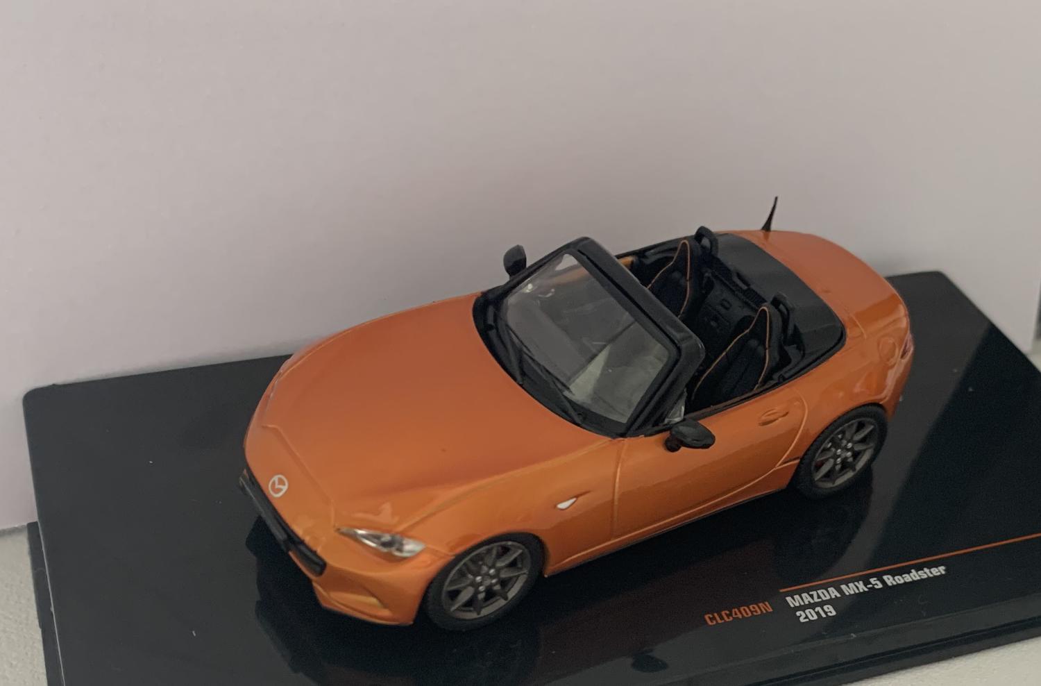 Mazda MX-5 Roadster 2019 in orange 1:43 scale model from IXO, CLC409N