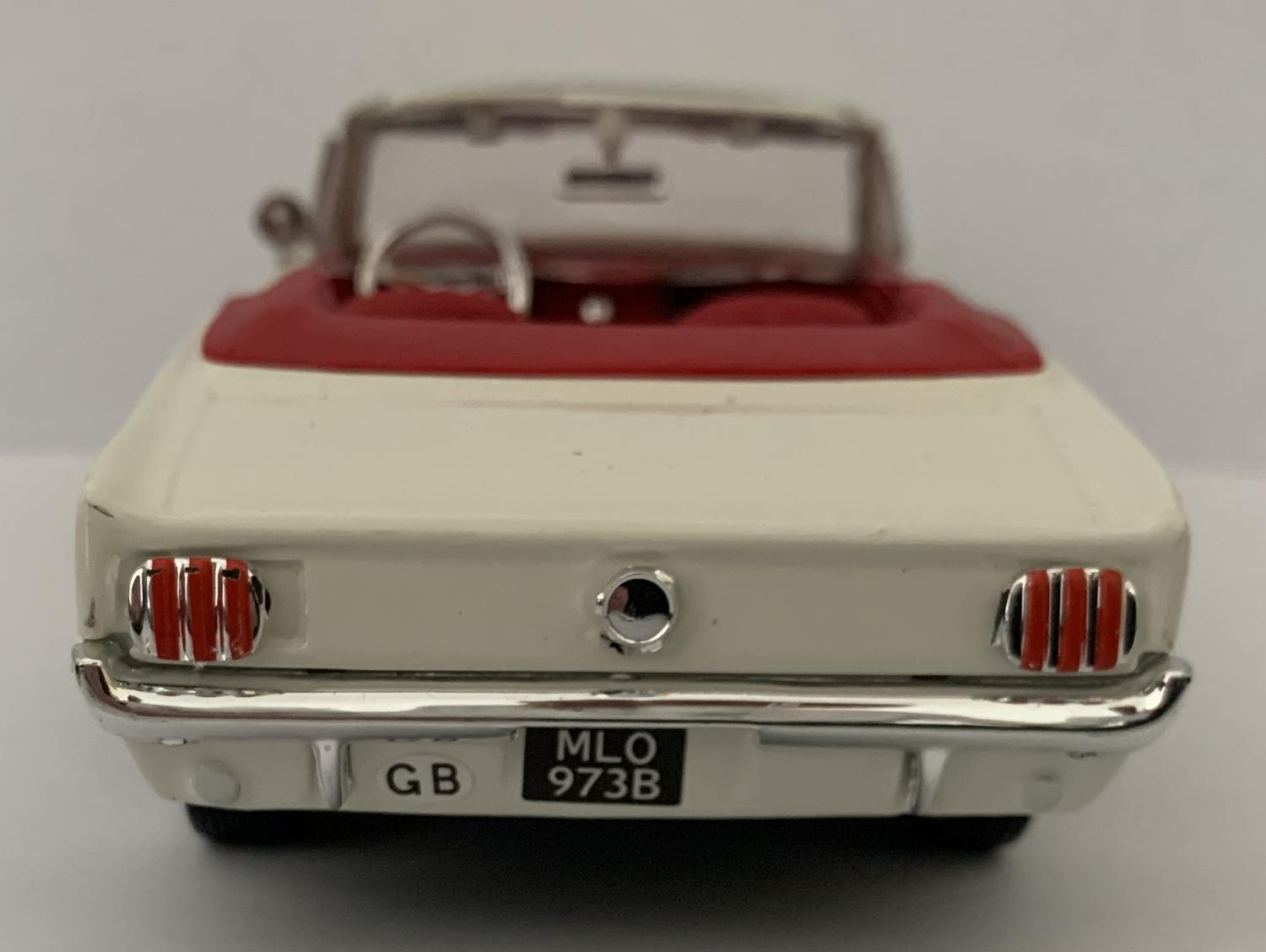 A good reproduction of the Ford Mustang ½ with detail throughout, all authentically recreated.  The model is presented James Bond 007 60 Years of Bond window display box, the car is approx. 19 cm long and the presentation box is 24.5 cmcA good reproduction of the Ford Mustang ½ with detail throughout, all authentically recreated.  The model is presented James Bond 007 60 Years of Bond window display box, the car is approx. 19 cm long and the presentation box is 24.5 cm