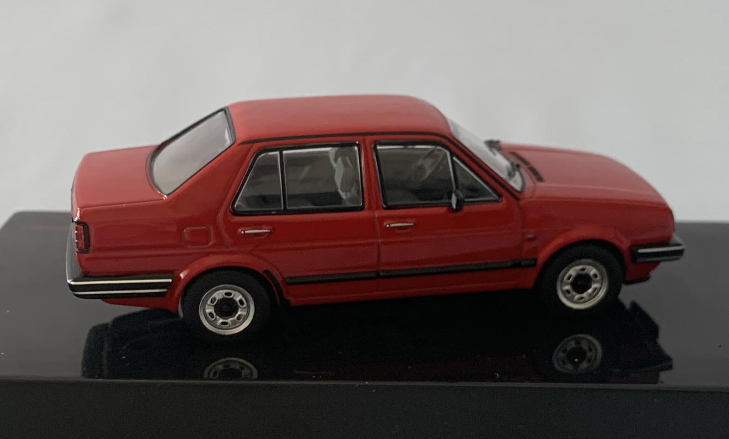 VW Jetta mk2 1984 in red, 143 scale diecast car model from IXO, CLC426N
