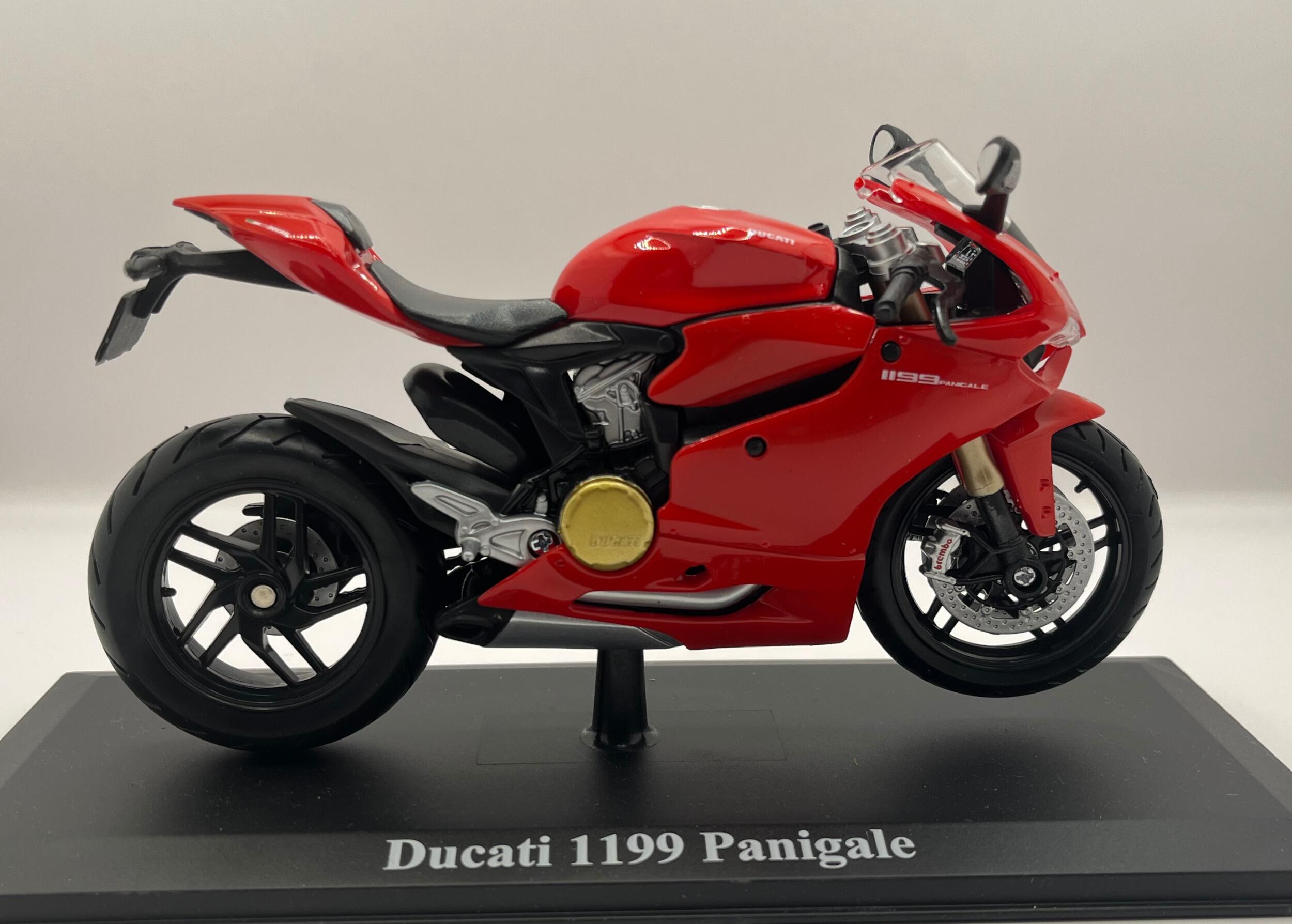 Ducati 1199 Panigale in red, 1:12 scale diecast motorbike model from Maisto mounted on a plinth, MAI32704