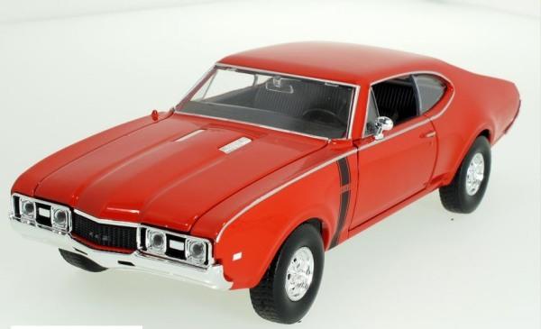 Oldsmobile 442 1968 in red 1:24 scale model from Welly