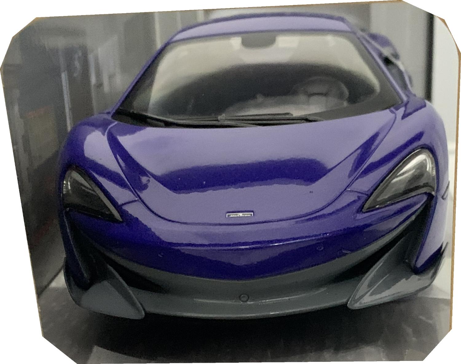An excellent scale model of the McLaren 600LT with high level of detail throughout, all authentically recreated.  Model mounted on a removable plinth and is presented in a window display box.