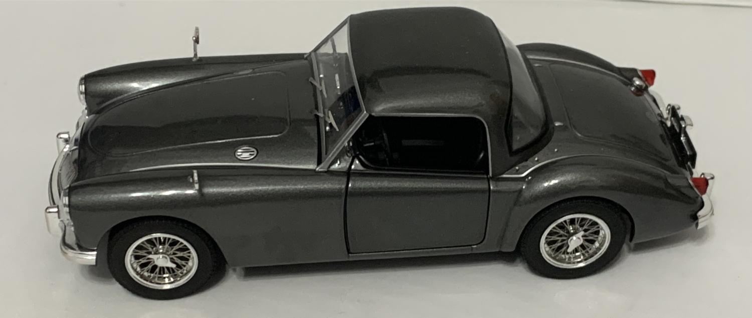 An excellent scale model of the MGA mk1 A 1500 closed hard top with high level of detail throughout, all authentically recreated. Model is presented in a window display box.