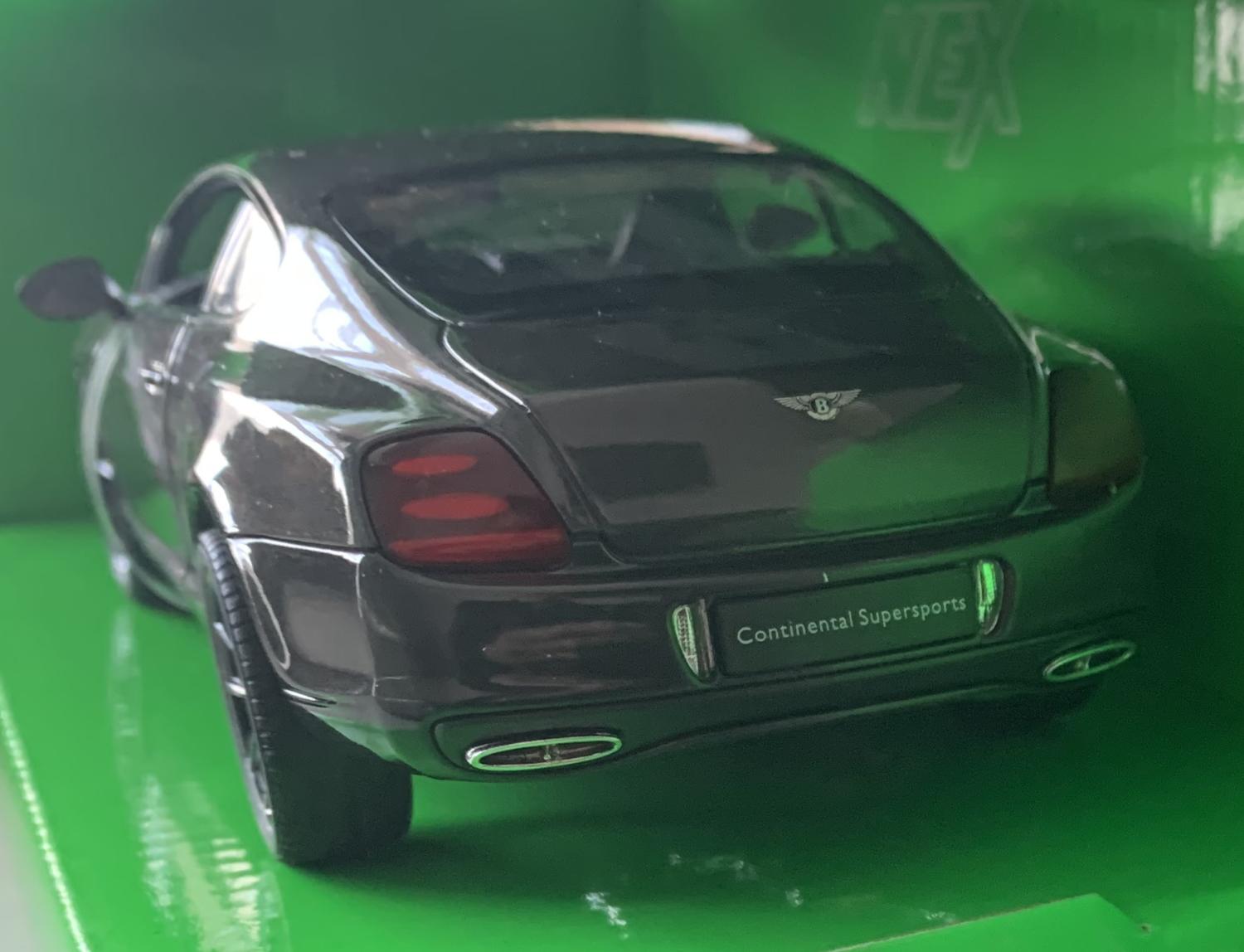 Bentley Continental Supersports in metallic grey 1:24 scale model from Welly